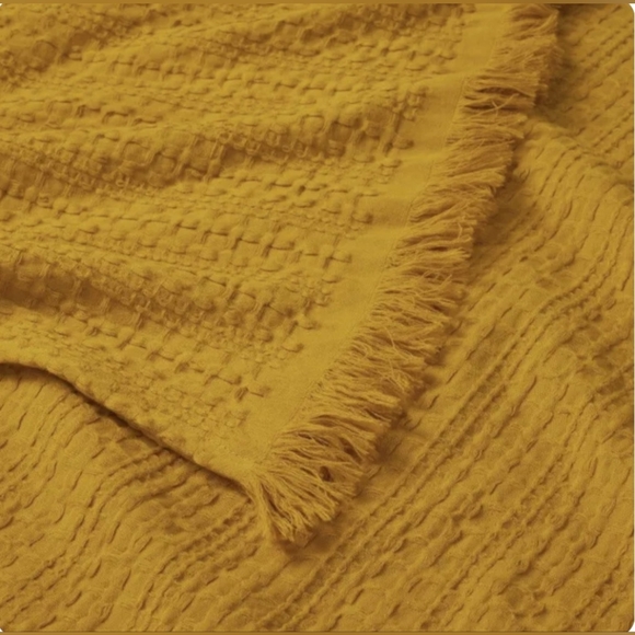 Opalhouse designed w Jungalo Waffle Weave Bed decorative Throwblanket Ye… - Picture 2 of 3